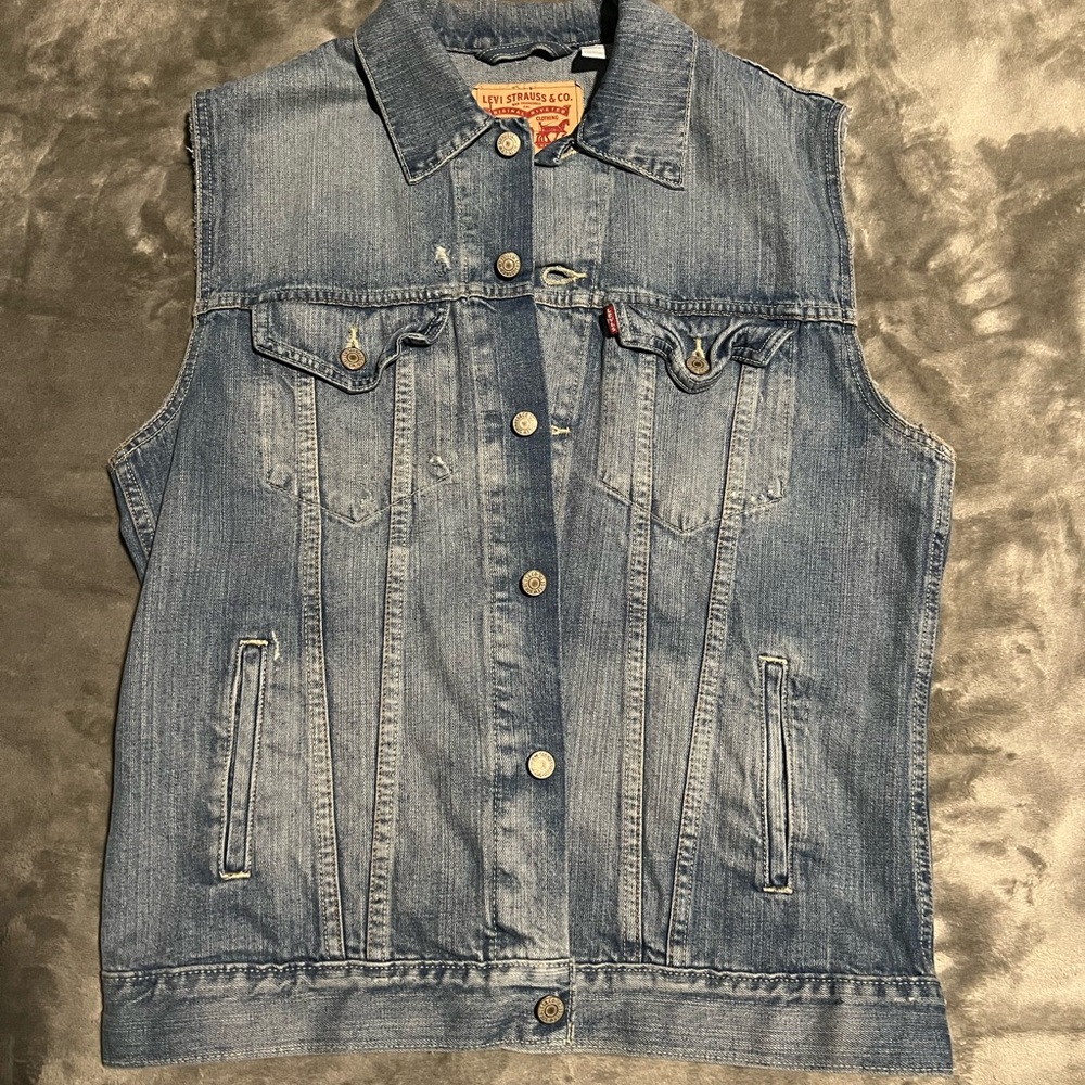 Levi’s Vest